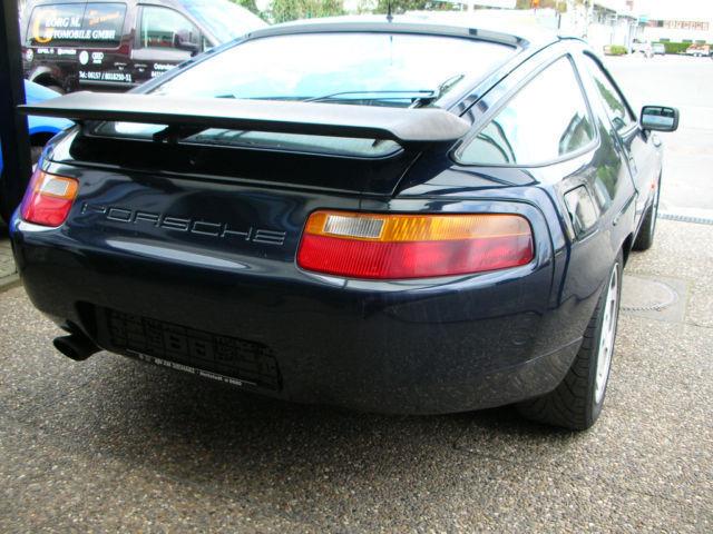 1986 Porsche 928 S4