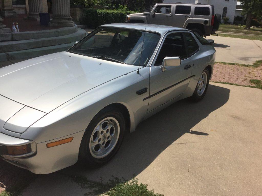 1986 Porsche 944 with removable top
