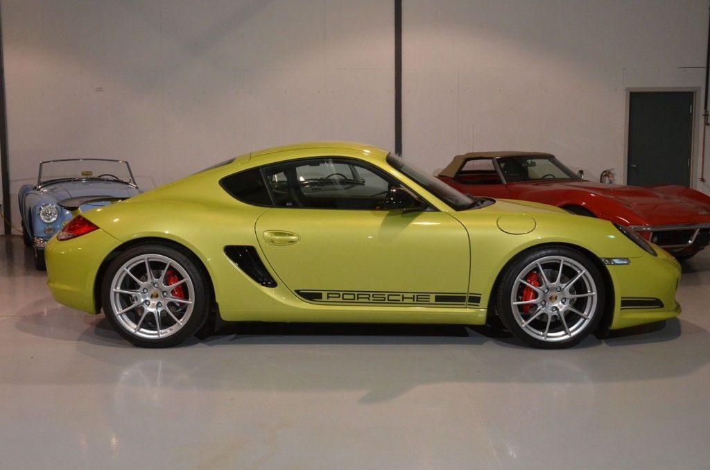 Fabulous 2012 Porsche Cayman R Coupe