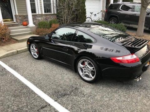 Well maintained 2006 Porsche 911 for sale