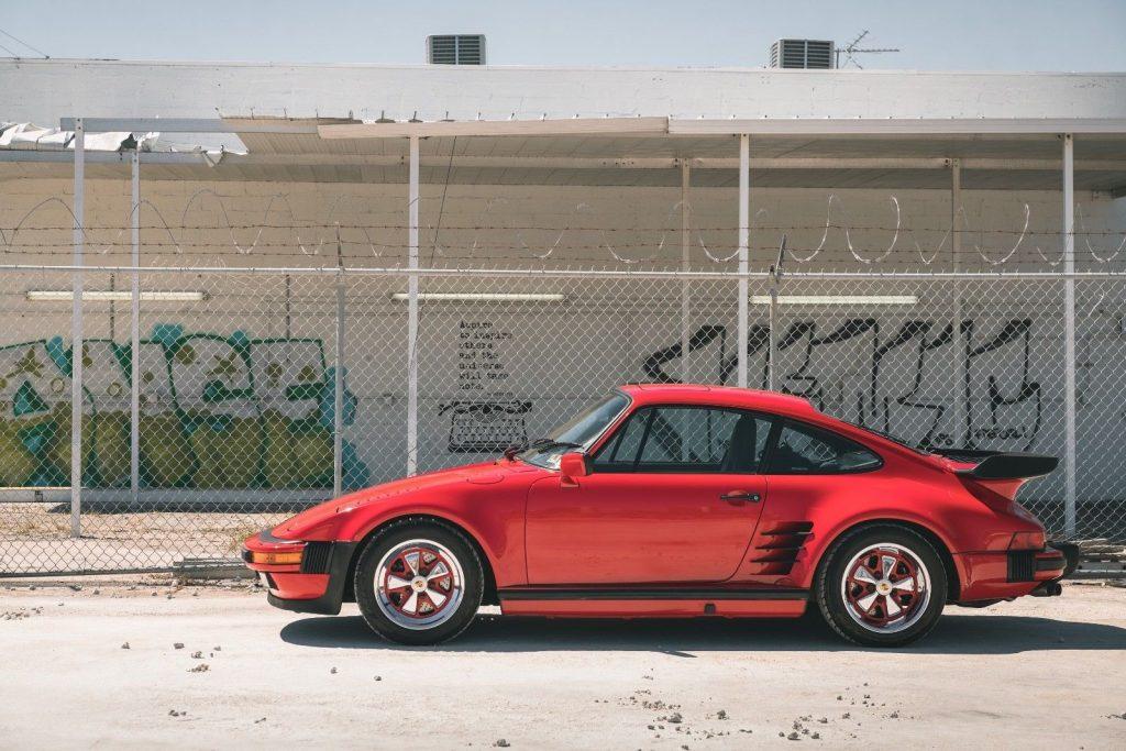 AMAZING 1988 Porsche 911