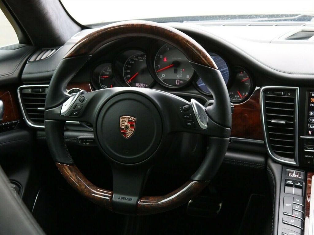 2010 Porsche Panamera 4S