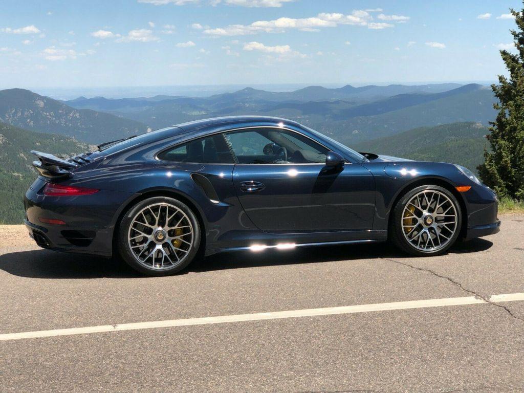 2016 Porsche 911 TURBO