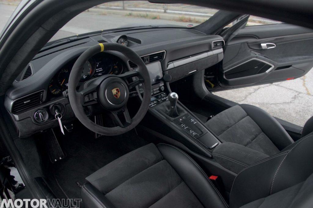 2018 Porsche 911 GT3 [6 Speed Manual]