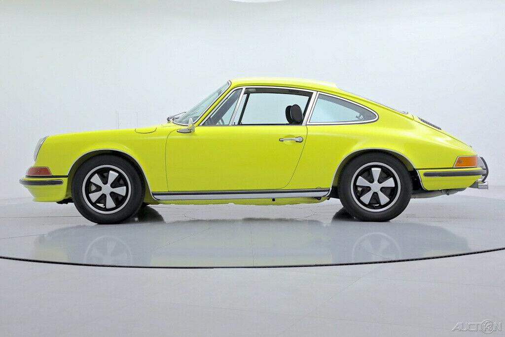 1972 Porsche 911 T Oel Klappe [Full Nut and Bolt Restoration]