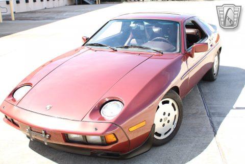 Burgundy 1985 Porsche 928 Numbers Matching, Actual Miles 5.0L V8 F DOHC 32V 4 S for sale