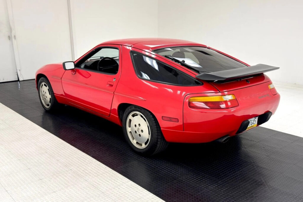 1987 Porsche 928 S4 Coupe